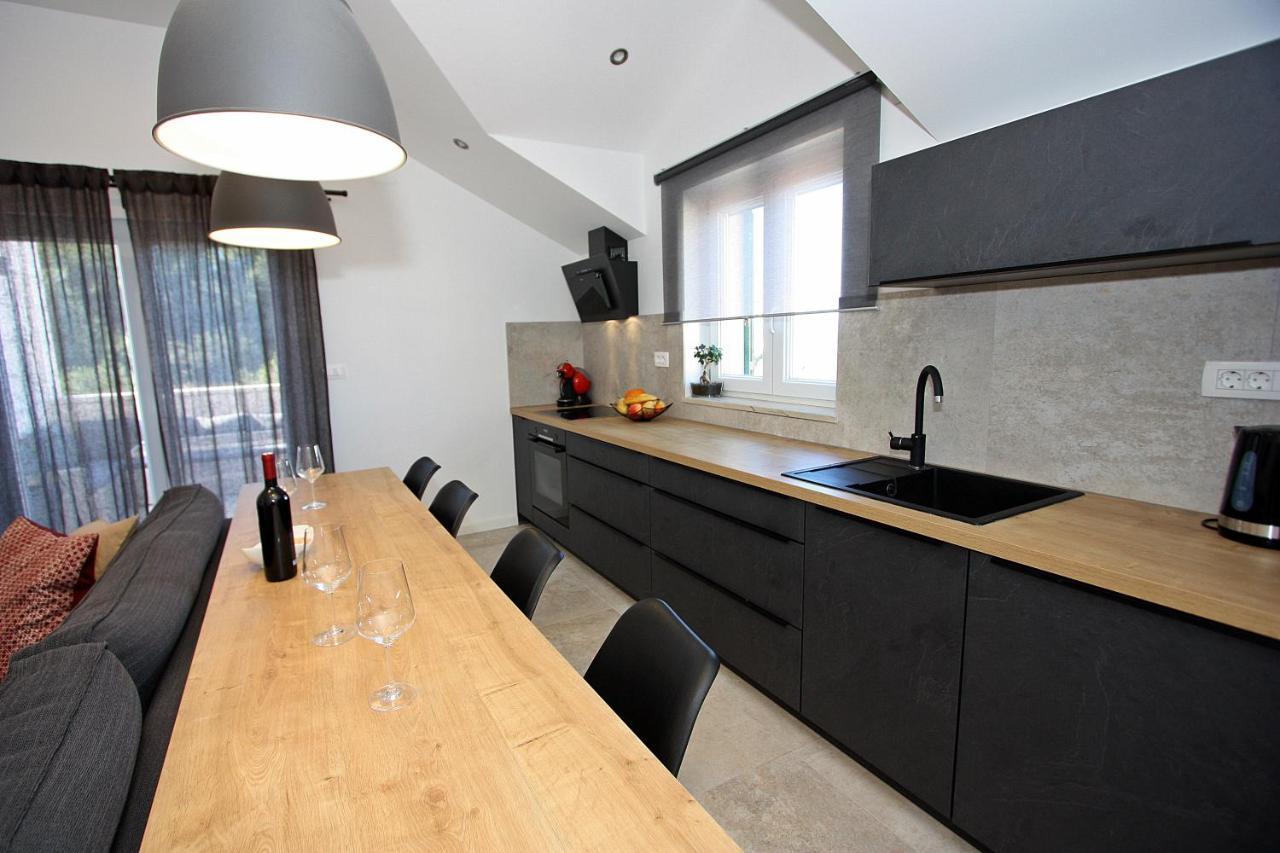 Apartman Gajka Supetar Bagian luar foto